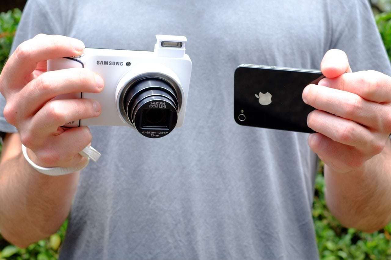 comparing phone cameras and DSLR cameras