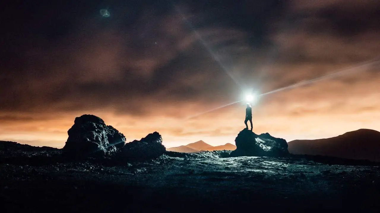 Best Mobile Phones For Night Photography In 2020 | Photos With Phones